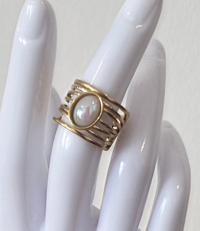 Bague Multi-Rangs Dorée Cabochon Nacré