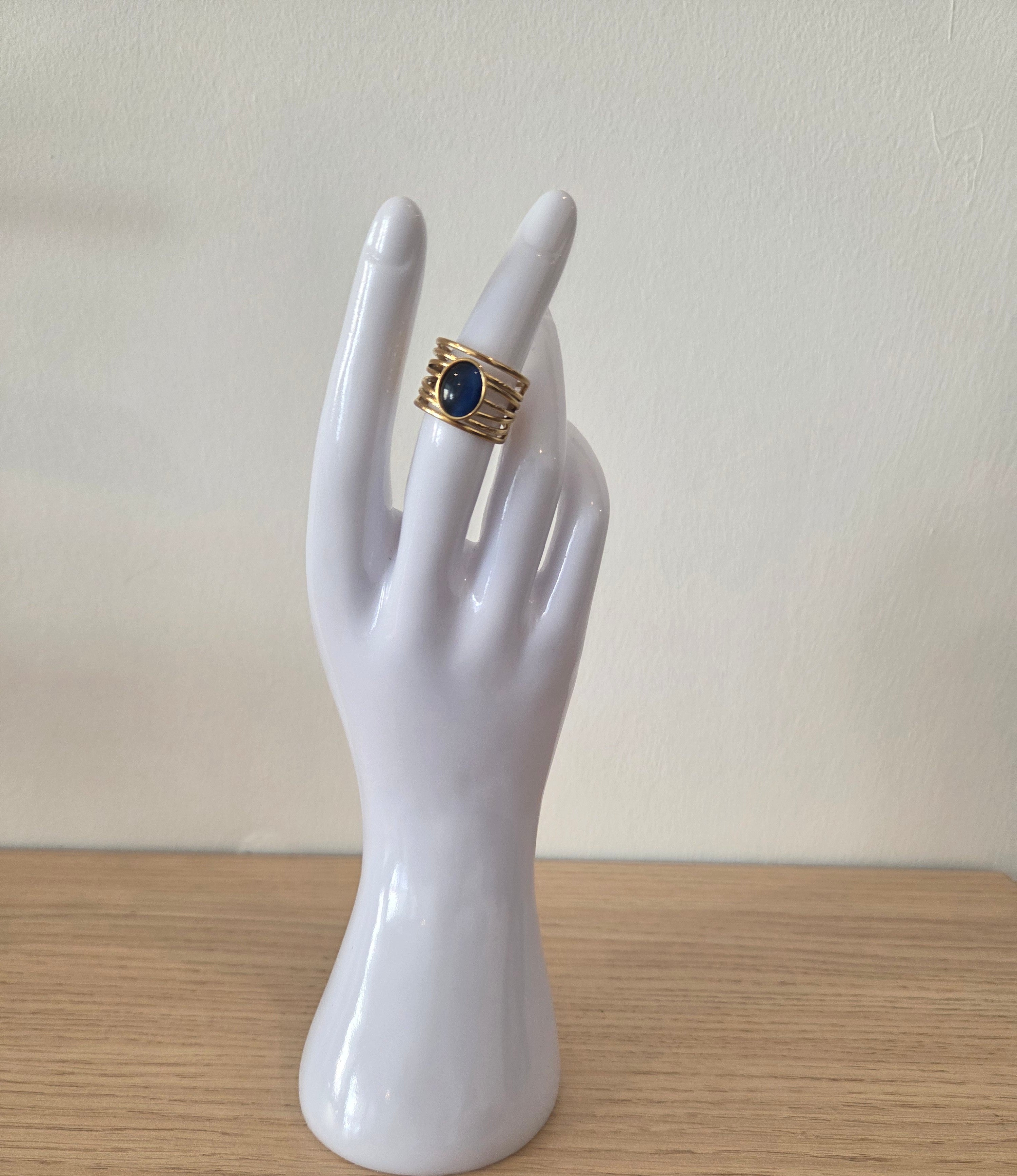 Bague Multi-Rangs Dorée Cabochon Bleu Nuit