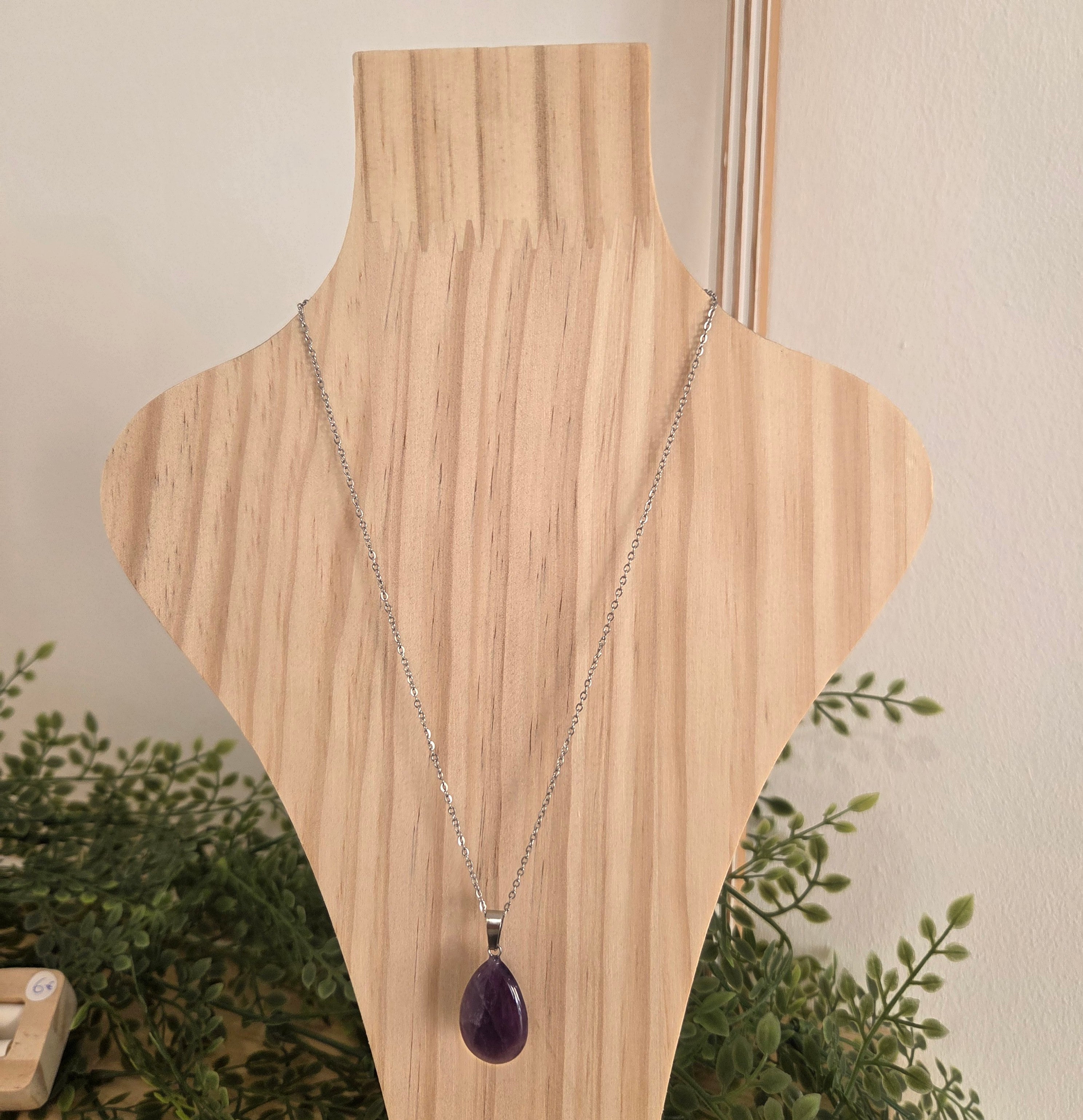 Collier Chaîne Fine Argentée Pendentif Goutte Améthyste
