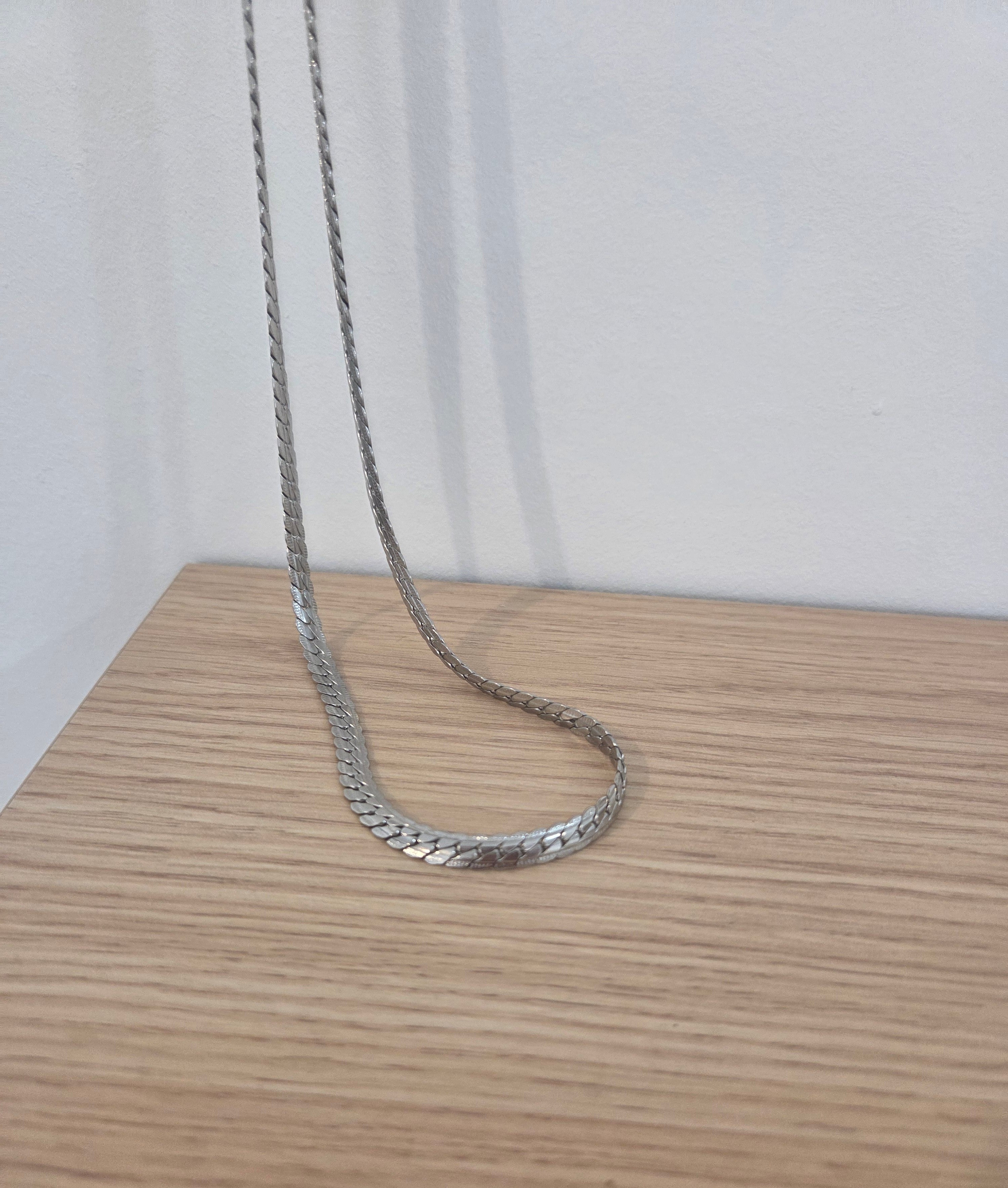 Collier Chaîne Serpent Argentée — Acier Titane | 62 cm