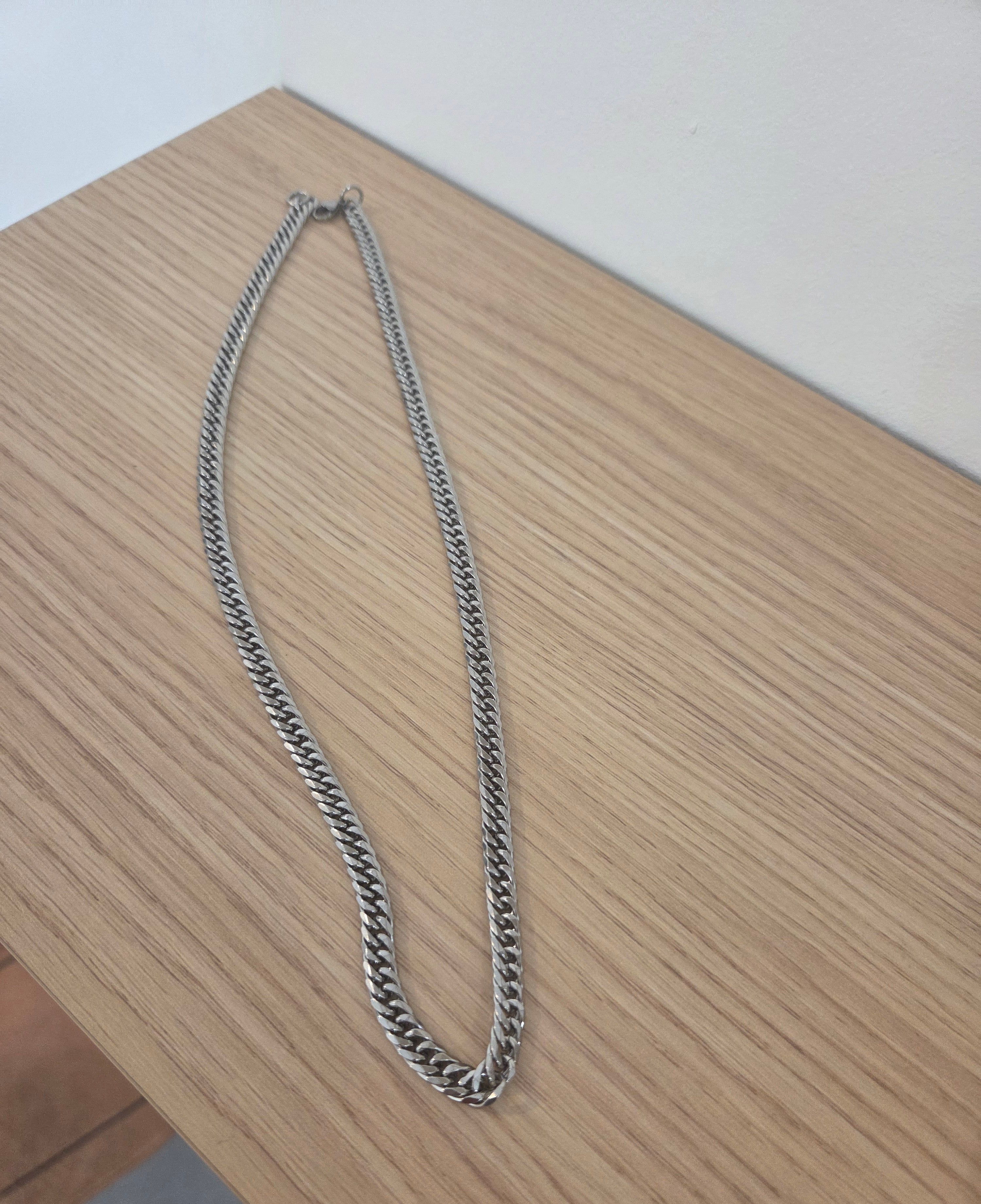 Collier Chaîne Gourmette Argentée — Acier Titane