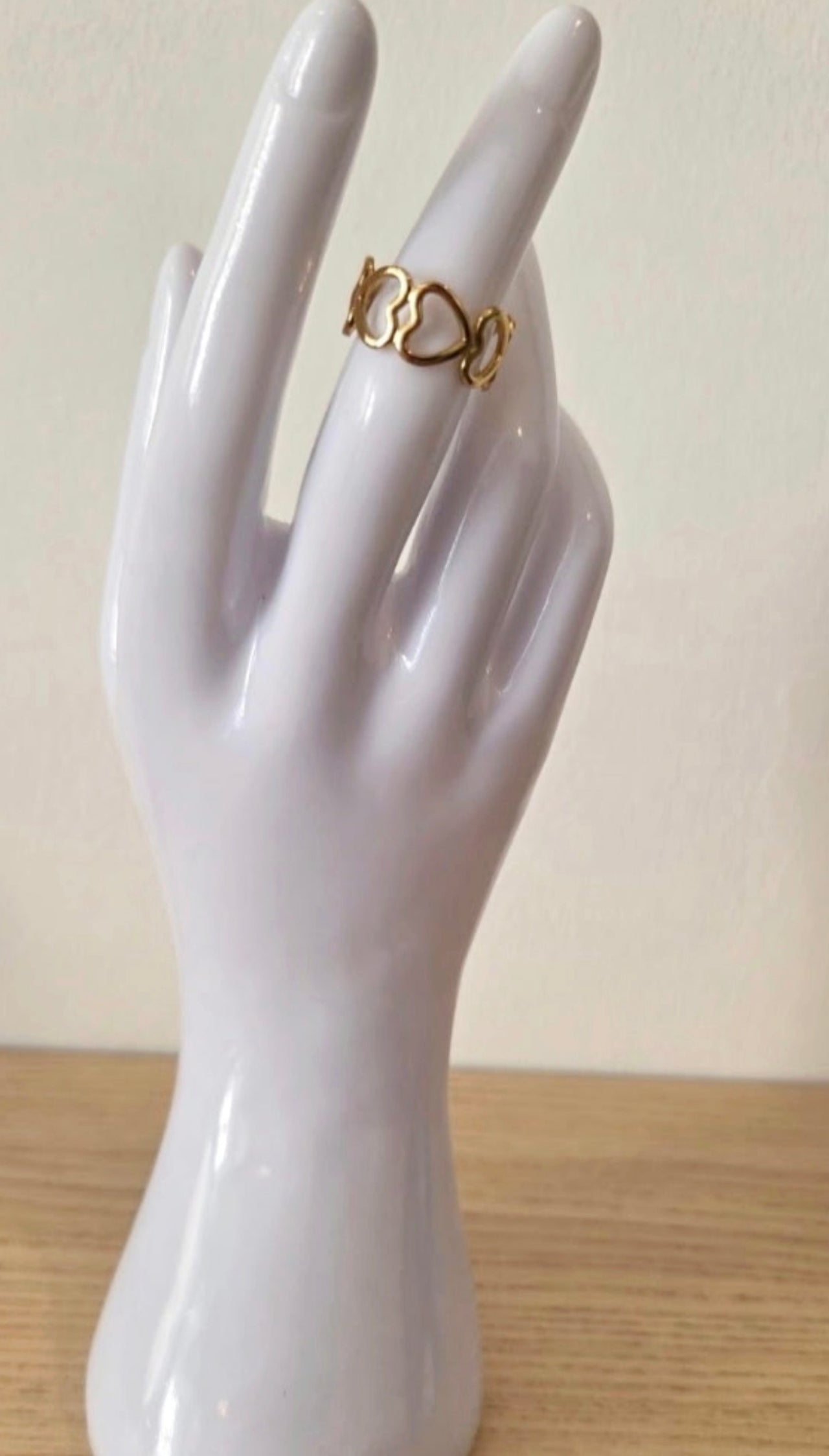 Bague Dorée Cœurs Ajourés — Réglable