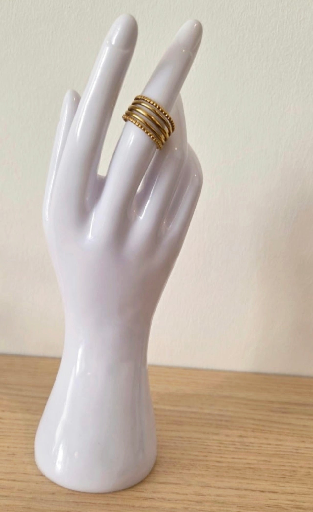 Bague Dorée Multi-Anneaux Striés — Réglable