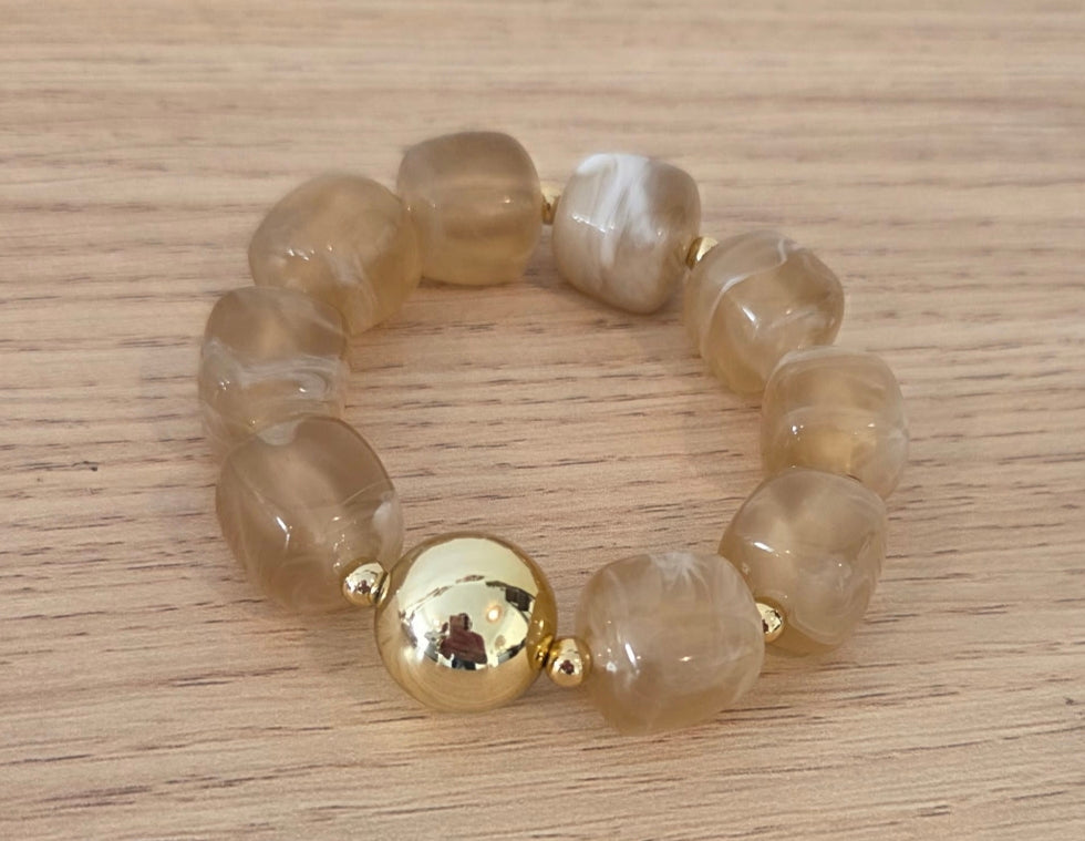 Bracelet Élastique Perles Acrylique Beige Translucide Nacré – Perle Dorée