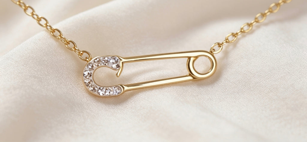 Collier épingle strass acier 316L – 40 cm + 5 cm extension