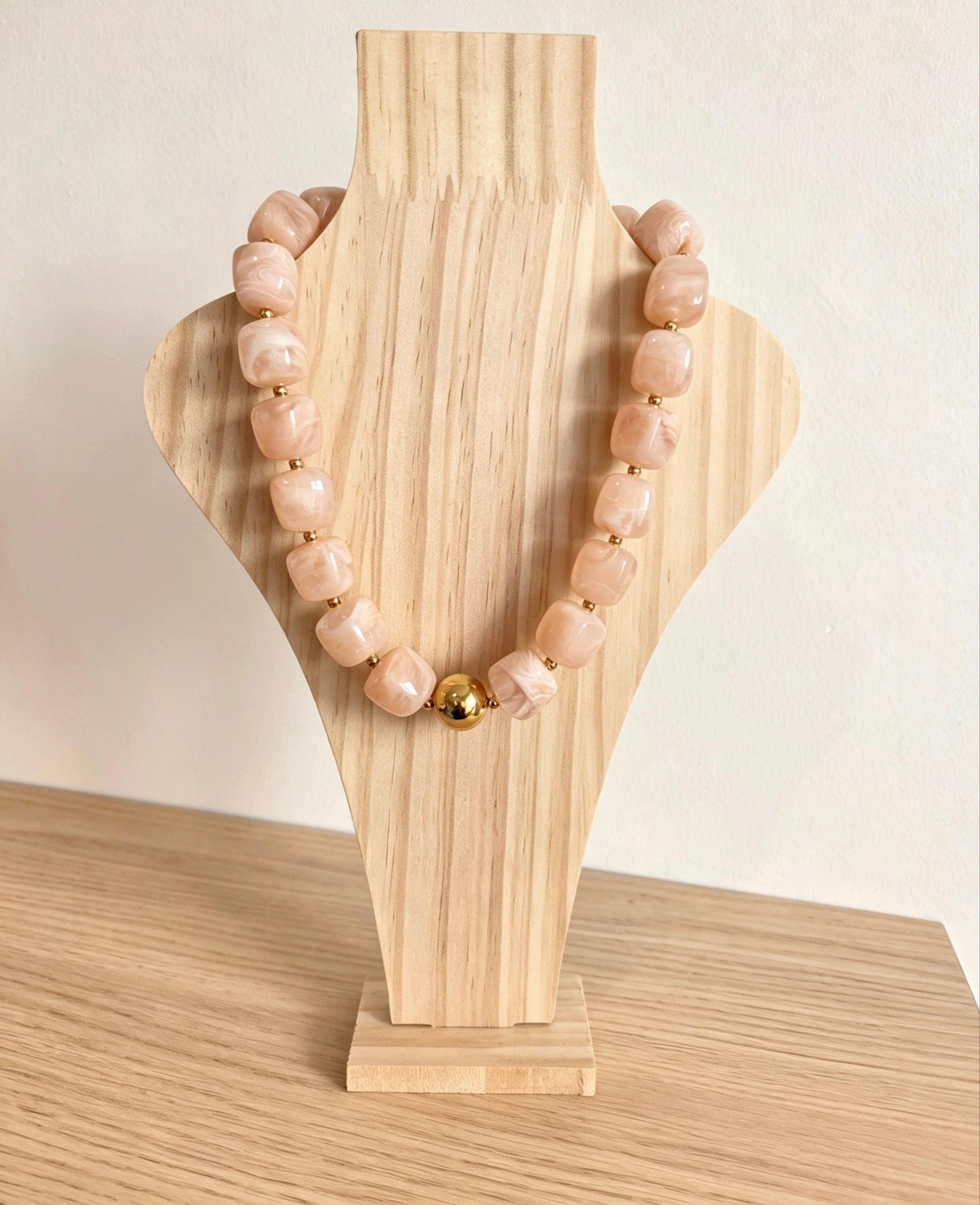 Collier Perles Résine Rose & Acier 304 – 40 cm