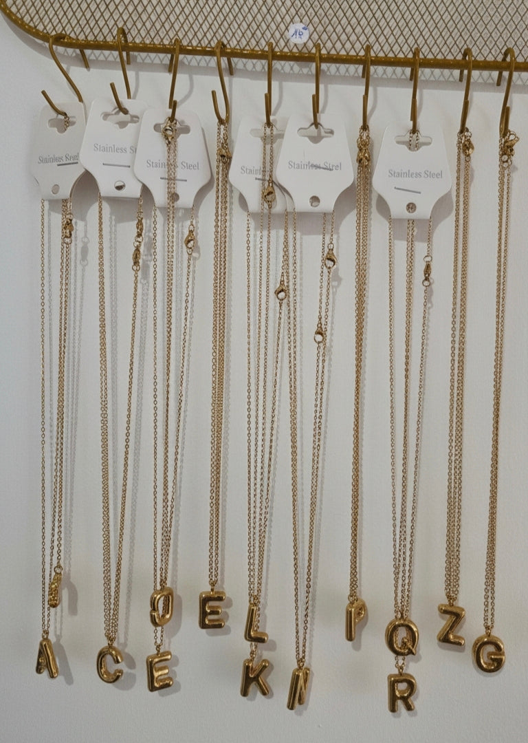 Collier Initiale Bulle Dorée Acier 304 – 43 cm